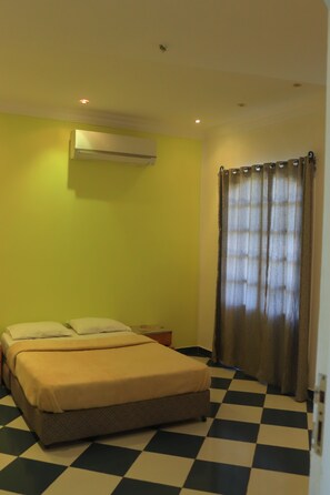 Hochwertige Bettwaren, Daunenbettdecken, individuell dekoriert