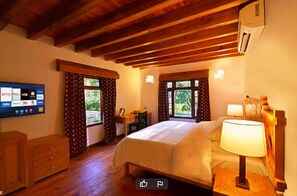 Habitación doble Deluxe | Wifi gratis y ropa de cama 