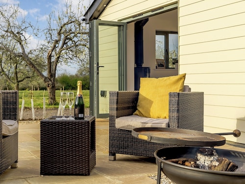 1 bedroom accommodation in Ongar