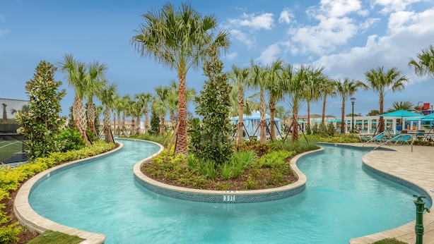Outdoor pool, sun loungers - Private Pool, BBQ, Themed Suites, PS5 Just Close to Disney (Four Corners)