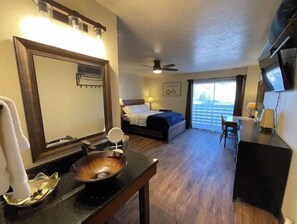 1 habitación, escritorio, wifi gratis y ropa de cama 