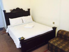 標準雙人房 | 免費無線上網、床單