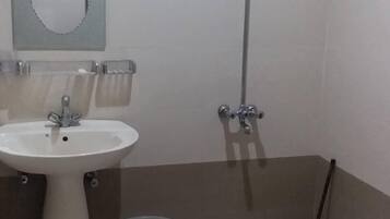 Standard-Doppelzimmer | Badezimmer