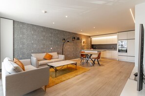 Smart-tv, tafelvoetbal en een tafeltennistafel