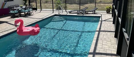 Piscina all'aperto, una piscina riscaldata