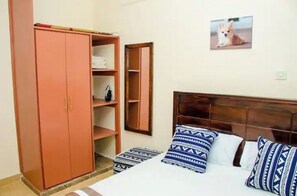 1 Schlafzimmer, Schreibtisch, Bügeleisen/Bügelbrett, kostenloses WLAN