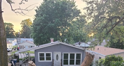 Cheerful House on Lake Erie