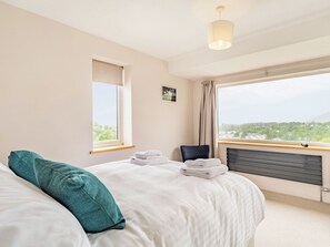 4 bedrooms, free WiFi, bed sheets - 4 bedroom accommodation in Keswick (Keswick)