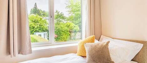 4 bedrooms, free WiFi, bed sheets