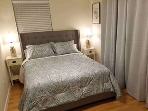 2 bedrooms, iron/ironing board, free WiFi, bed sheets