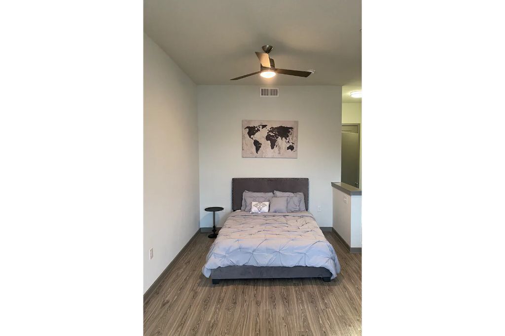 Cozy Studio Apartment 10 Minutes From Downtown!