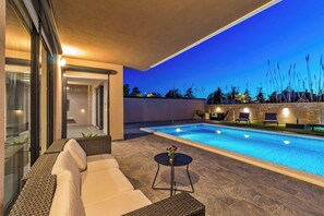 Pool - Beautiful Villa Nika with Heated Pool (Pula)
