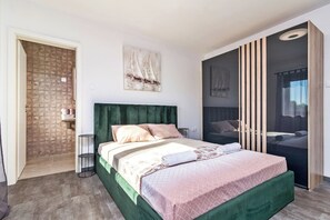 4 camere, una cassaforte in camera, ferro/asse da stiro