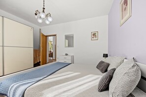2 bedrooms, iron/ironing board, travel cot, free WiFi - Apartment Neda with Magnificent sea View (Rabac)