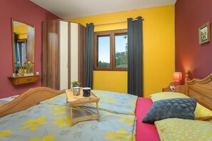 4 Schlafzimmer, Bügeleisen/Bügelbrett, Reisekinderbett, kostenloses WLAN