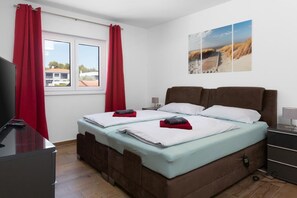 5 camere, ferro/asse da stiro, culla da viaggio, Wi-Fi gratuito