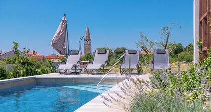 Villa Lily - Private Pool, Lovely Garden