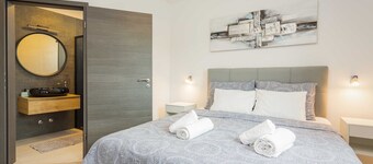 Holiday Home Greta with Private Pool