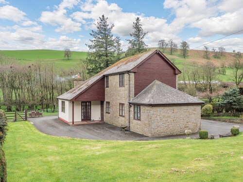 Lovely detached property in a rural location on the Welsh border.