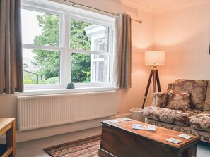 Living area - 2 bedroom accommodation in Keswick (Keswick)