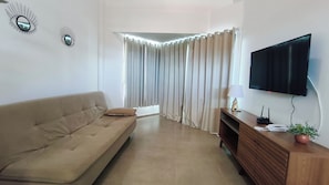 Apartment | Living area | TV