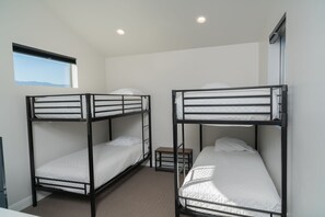 1 bedroom, iron/ironing board, WiFi - Shocking View Stacker #8 at The Dwellings (La Verkin)