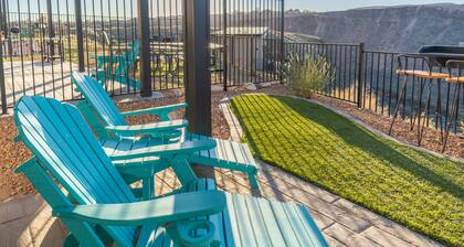 Shocking View Stacker #12 at The Dwellings - Dog Friendly