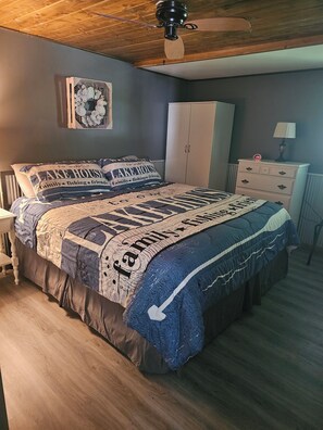 1 bedroom, free WiFi, bed sheets - Very nice house in a quite peaceful area 2 mins from the water (Kuttawa)
