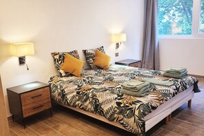 2 Schlafzimmer, Schreibtisch, Bügeleisen/Bügelbrett, kostenloses WLAN
