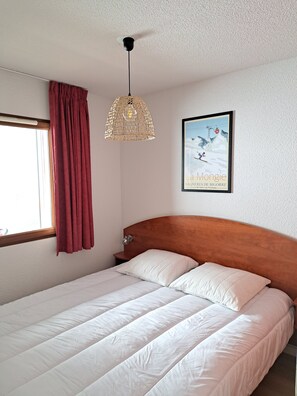 3 soverom, skrivebord og wi-fi (inkludert)