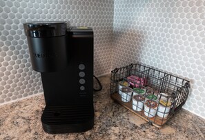 Coffee and/or coffee maker - Cute, quiet cozy townhome 20 minutes from the Beach (Corpus Christi)