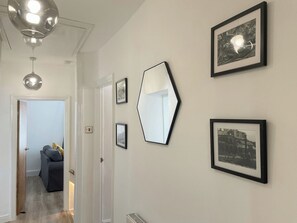 Interior - 2 bedroom accommodation in Glossop (Glossop)