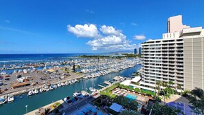 Marina - Ilikai 1329 Amazing Ocean, Sunset & Marina Views, 2 Queen Beds (Honolulu)