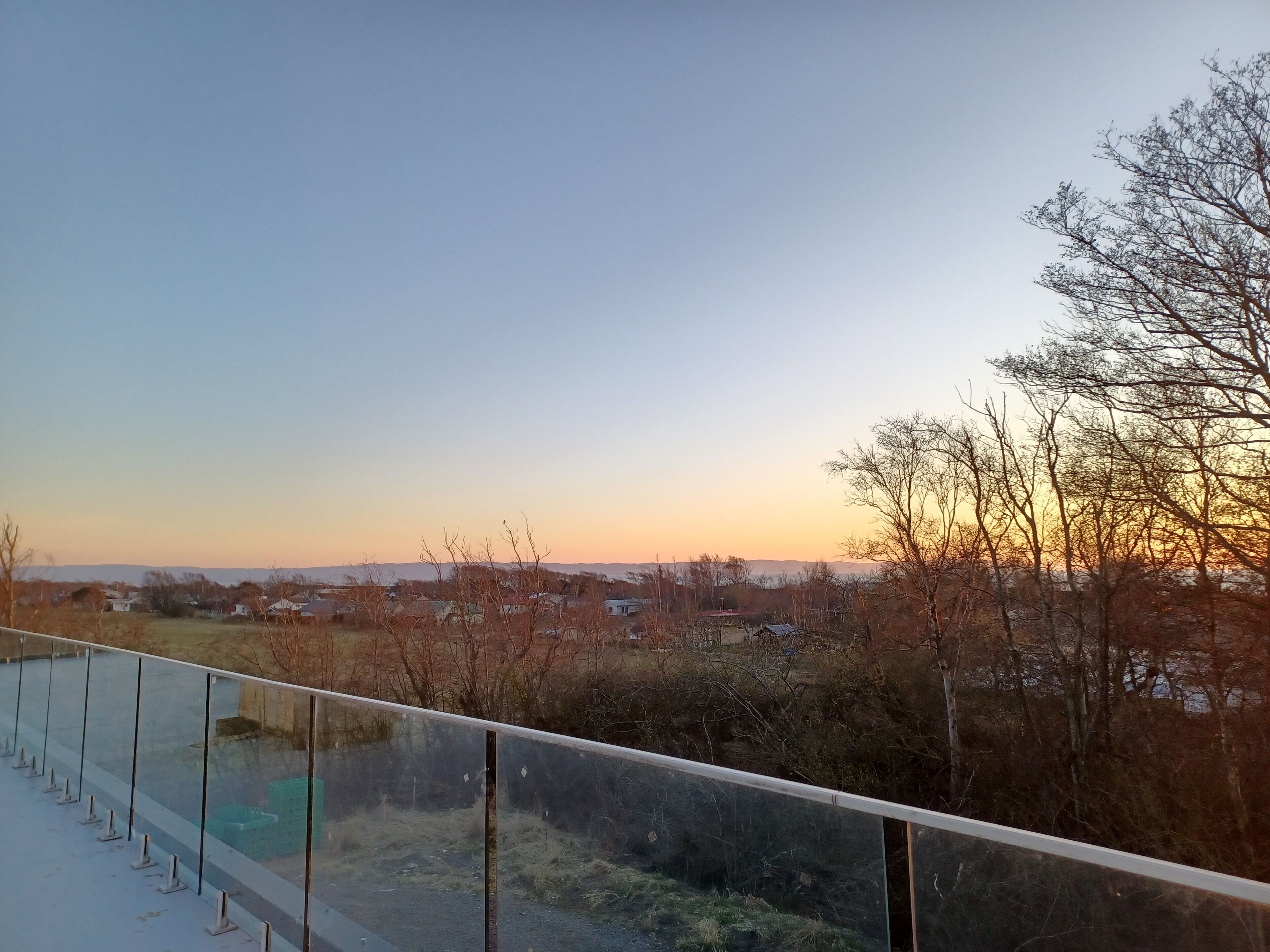 Nära stranden och 2 strandbarer