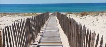 Résidence Terrasses du Lac 3*, heated swimming pool