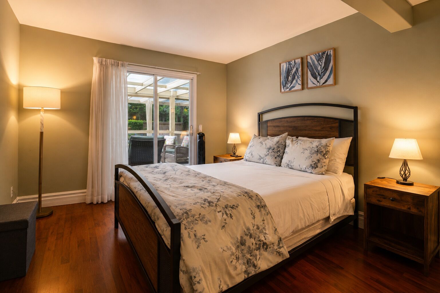 3 chambres, fer et planche à repasser, Wi-Fi gratuit, draps fournis