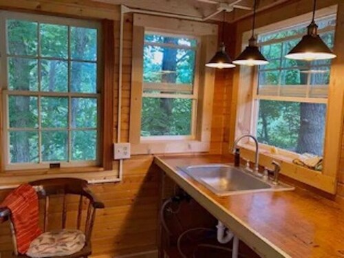 Creek View Cabin at Skipwillow Farm