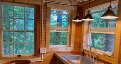 Creek View Cabin at Skipwillow Farm