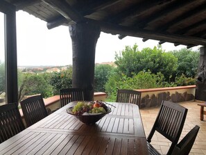 Outdoor dining - Eduard Villa in residence in Sardinia with pool (Stintino)