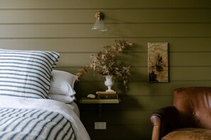 Doppelzimmer, 1 King-Bett, Gartenblick