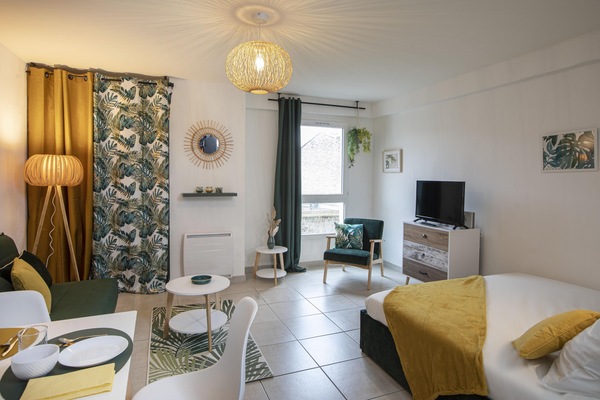 1 slaapkamer, een strijkplank/strijkijzer, gratis wifi, beddengoed