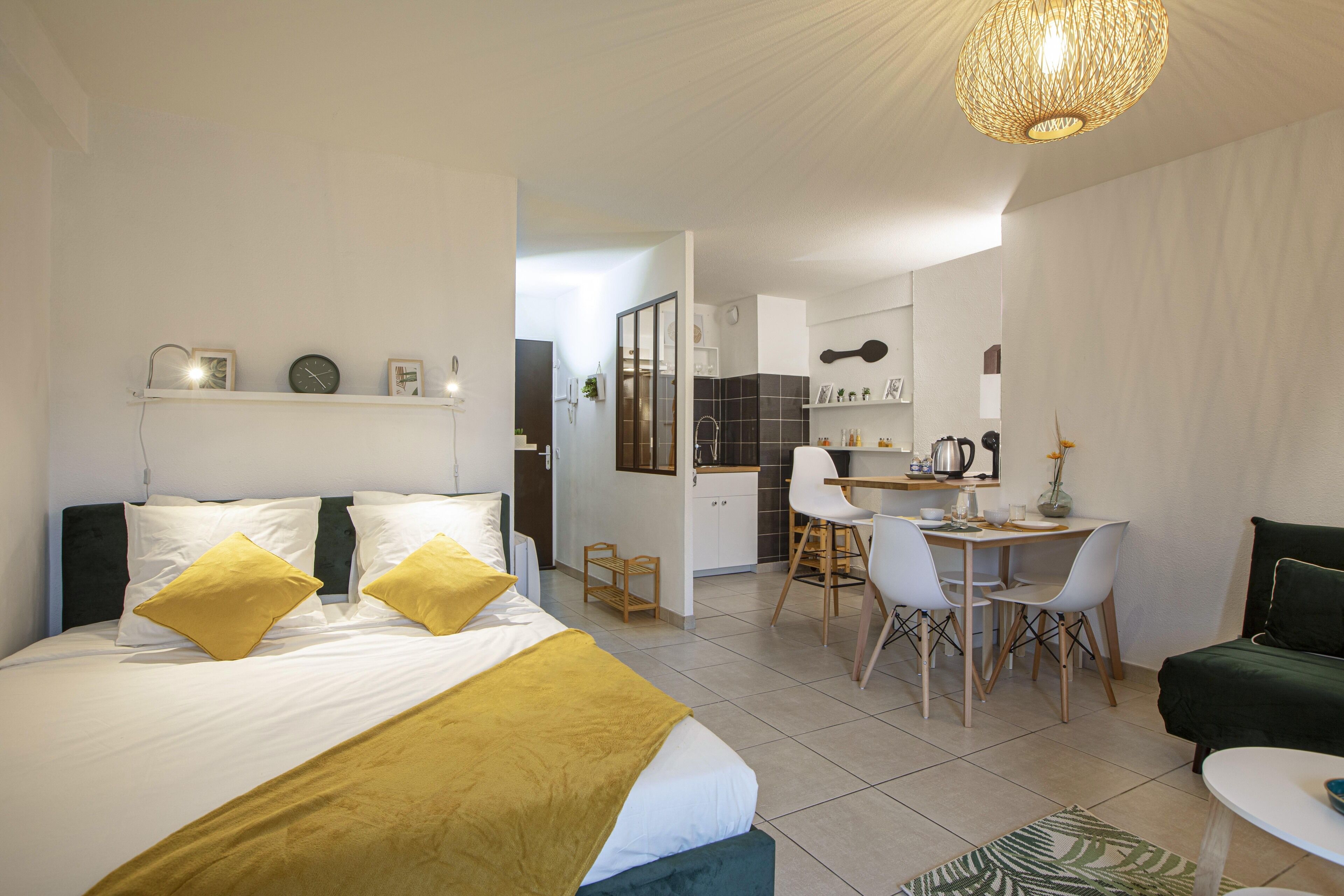 1 bedroom, iron/ironing board, free WiFi, bed sheets