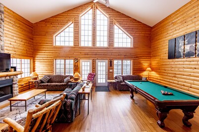 Starved Rock Cabin in the Woods ! Starved Rock State Park IL