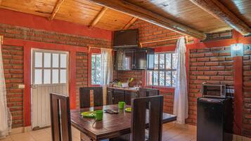 Microwave, dishwasher, cookware/dishes/utensils, cleaning supplies