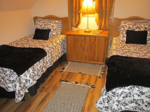 3 chambres, bureau, fer et planche à repasser, Wi-Fi gratuit