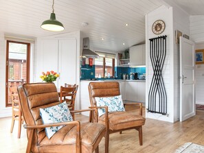 Interior - Astbury Falls Luxury Retreat (Bridgnorth and Ironbridge)