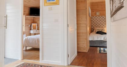 Astbury Falls Luxury Retreat