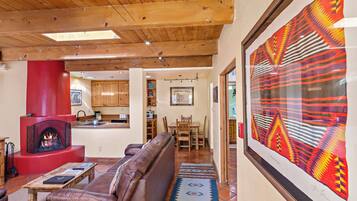 Smart TV, fireplace, DVD player, books