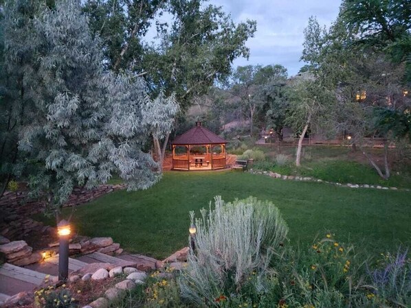 Property grounds - A Condo With All The Comforts Plus Extras at Fort Marcy (Santa Fe)