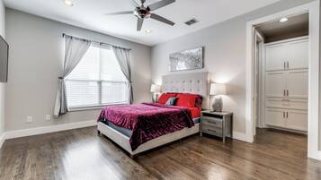 3 bedrooms, iron/ironing board, free WiFi, bed sheets